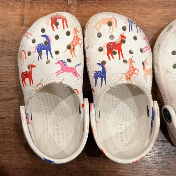 Kids Print Crocs 8 - Picture 2 of 3